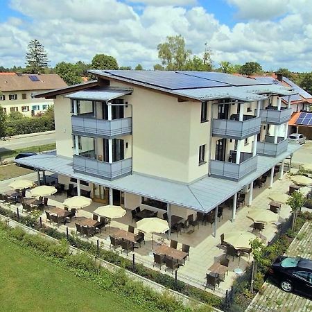 Hotel Heimfeld Restaurant Cafe Garching an Der Alz Екстериор снимка