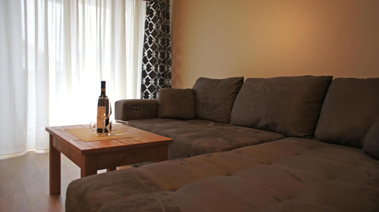 Hotel Heimfeld Restaurant Cafe Garching an Der Alz Екстериор снимка