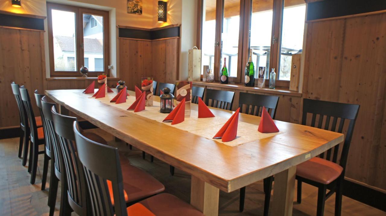 Hotel Heimfeld Restaurant Cafe Garching an Der Alz Екстериор снимка