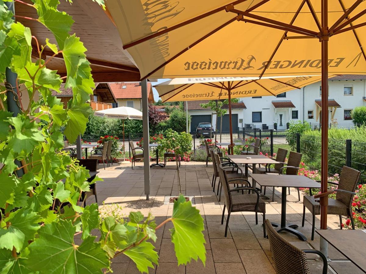 Hotel Heimfeld Restaurant Cafe Garching an Der Alz Екстериор снимка